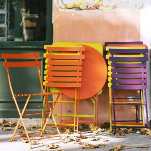 Pair of French Metal Bistro Chairs Pair of French Metal Bistro Chairs
