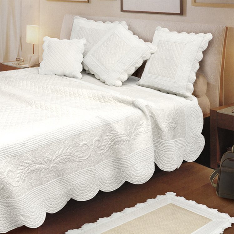 King Size Gladys White Quilted Bed Cover Set